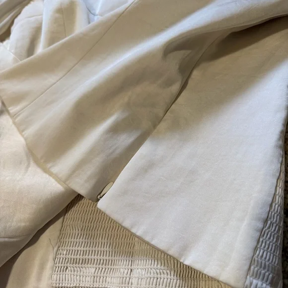 NWT Aritzia Wilfred Novella Blouse,Puff Sleeve,Sweetheart Neckline XL - Picture 8 of 8